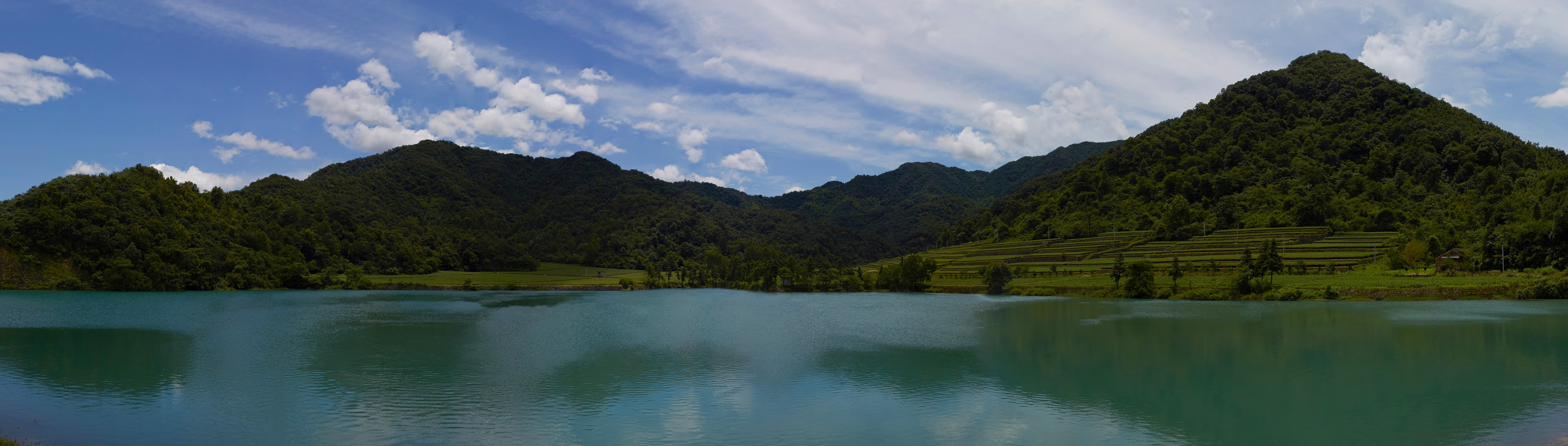 青龙山水库全景-夏-曾翰